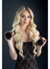 Зажимы для сосков с пухом FEATHERED NIPPLE CLAMPS - Blush Novelties - купить с доставкой в Костроме