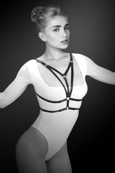 Черная упряжь на грудь Laura - Bijoux Pour Toi - купить с доставкой в Костроме
