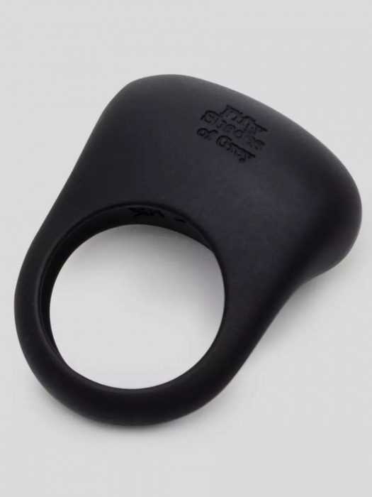 Черное эрекционное виброкольцо Sensation Rechargeable Vibrating Love Ring - Fifty Shades of Grey - в Костроме купить с доставкой