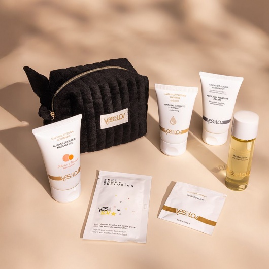 Набор YESforLOV La Trousse Enchantée в черной косметичке - YESforLOV - купить с доставкой в Костроме